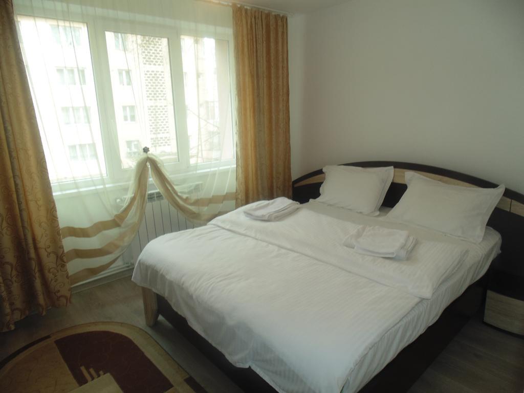 Lary Apartament Suceava Kamer foto